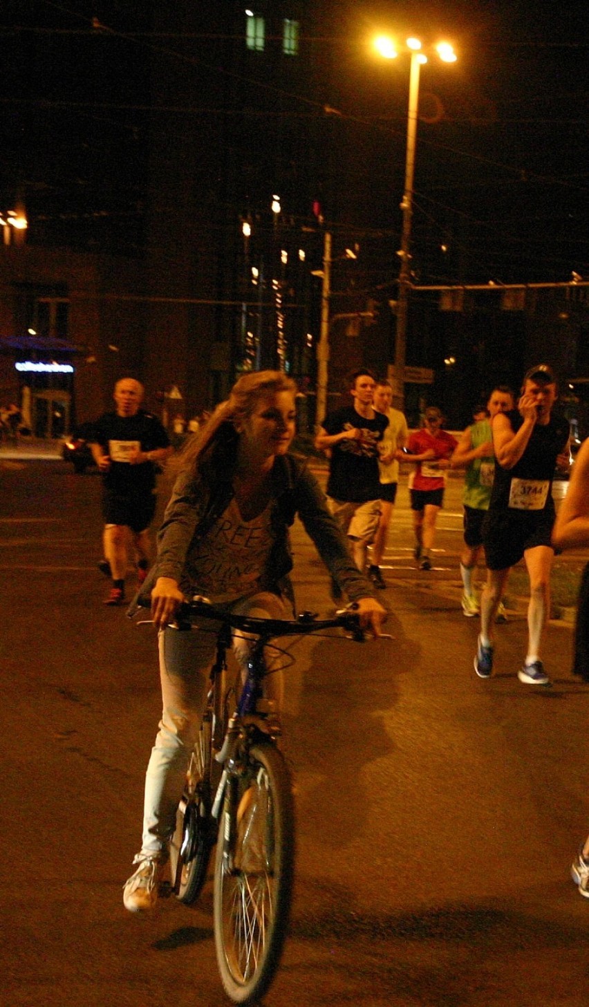 Nocny półmaraton we Wrocławiu - nielegalny