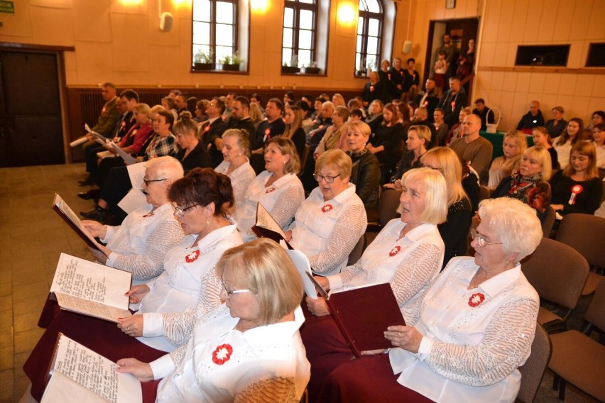 104. rocznica odzyskania niepodległości w Krynkach. To było radosne świętowanie pod biało-czerwoną