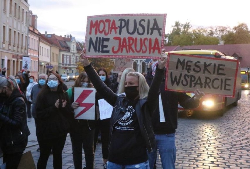 Tysiące osób wyszło na ulice Wrocławia. Protesty nie ustają! 