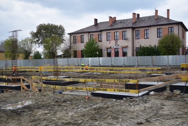 Plac budowy Centrum Odprawy Pasażerów w Jędrzejowie.