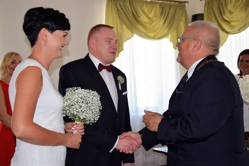 Wyjątkowy ślub w Urzędzie Stanu Cywilnego w Łęczycy [ZDJĘCIA] 