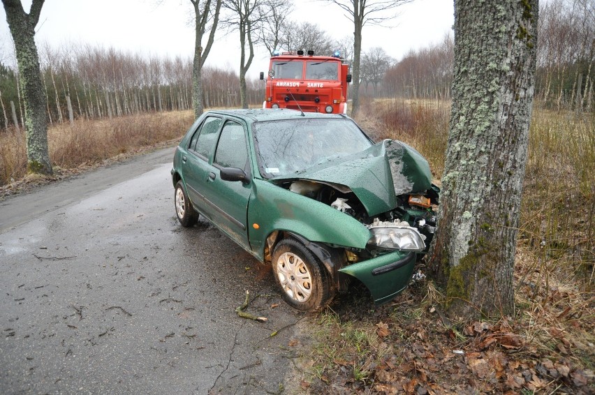 Wypadek na drodze Żółnica - Buczek