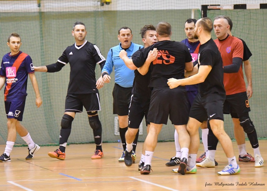 Rozgrywki Żarskiej Ligi Futsalu ruszą w grudniu. Trwają zapisy!