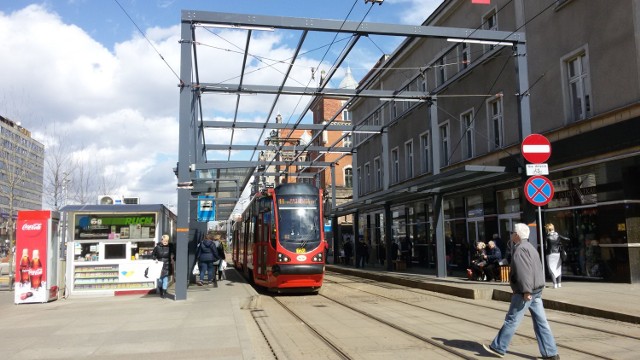 Wiata tramwajowa przy katowickim rynku