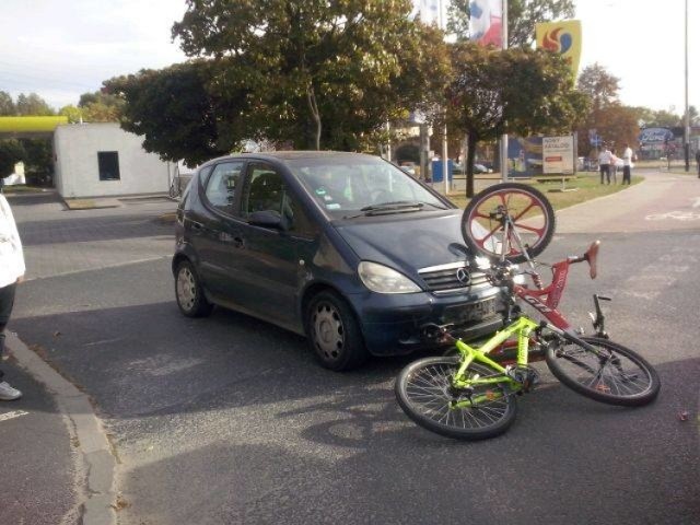 Wypadek rowerzystów na Włókniarzy