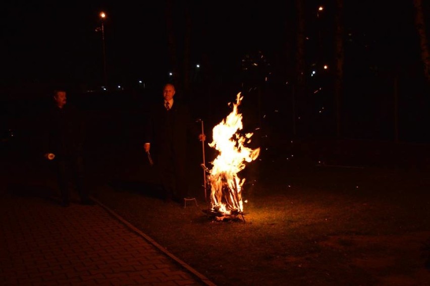 Liturgia Paschalna w Żorach w noc Zmartwychwstania Pańskiego w kościele na os. Pawlikowskiego [FOTO]