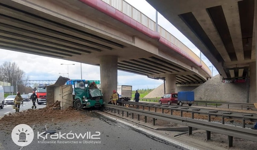 Wypadek śmiertelny na A4 w Krakowie (05.05.2021)