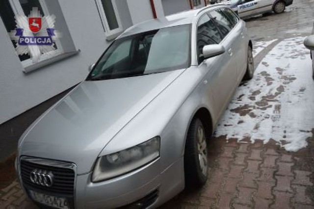 Dwa kradzione samochody odzyskali w piątek, 5 lutego kryminalni z krasnostawskiej policji wspólnie z funkcjonariuszami Straży Granicznej