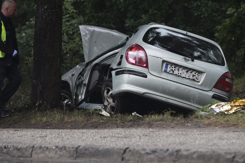 Wypadek w Jastrzębiej Górze 17.06.2016. Kierowca nissana w...