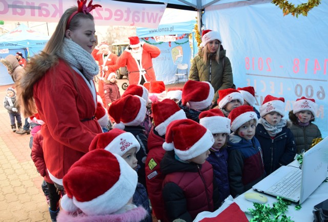 Mikołajki Miejskie trwają na Starym Rynku w Łomży