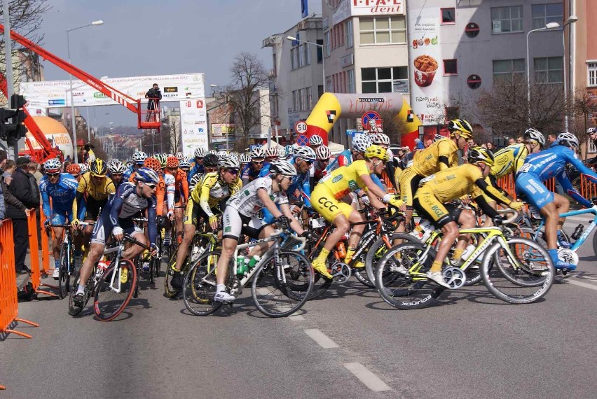 Na ulicach Kalisza zakończył się wyścig kolarski Hellena Tour 2013. ZDJĘCIA