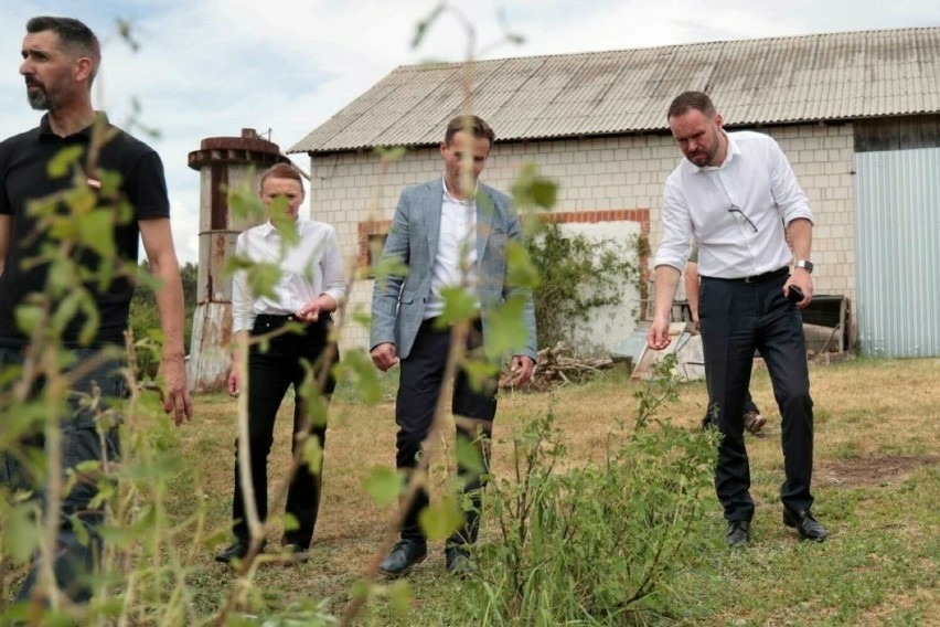 Sejmik przyznał 300 tys. zł dla sadowników, a producenci zbóż mogą składać wnioski o dofinansowanie. Termin mija 5 czerwca