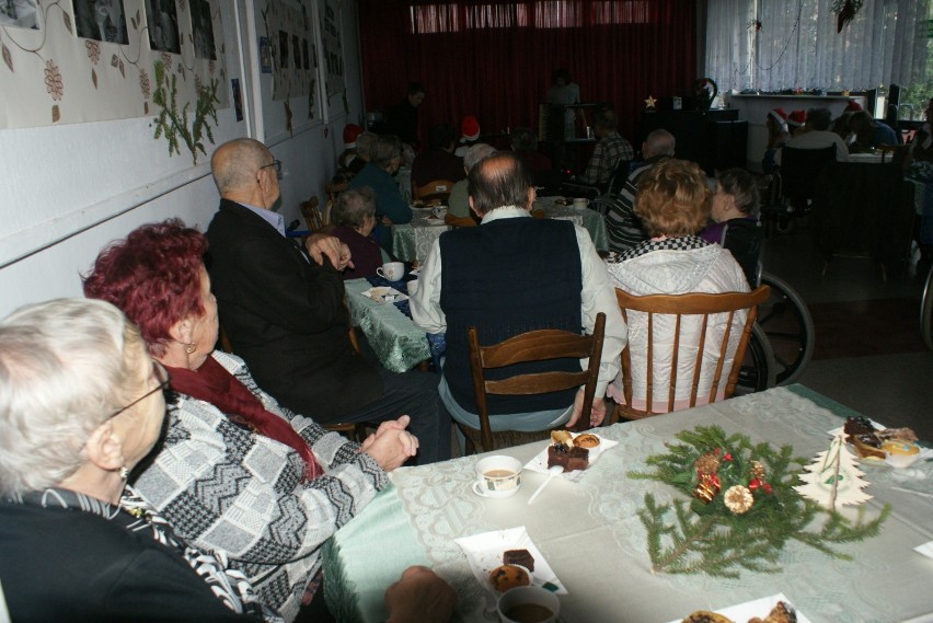 Choinka nadziej pojawiła się już w Domu Pomocy Społecznej...