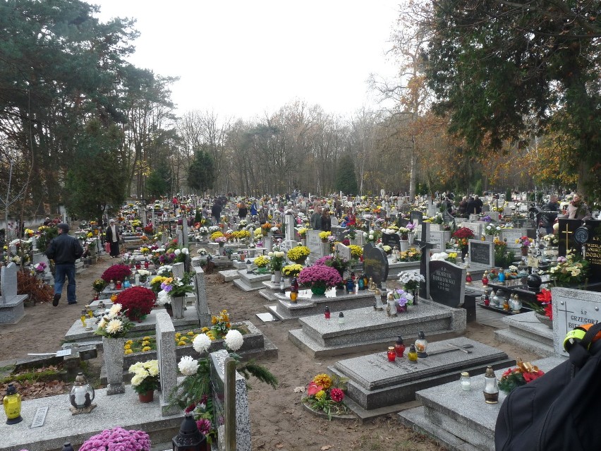 Wszystkich świętych na cmentarzu w Grudziądzu