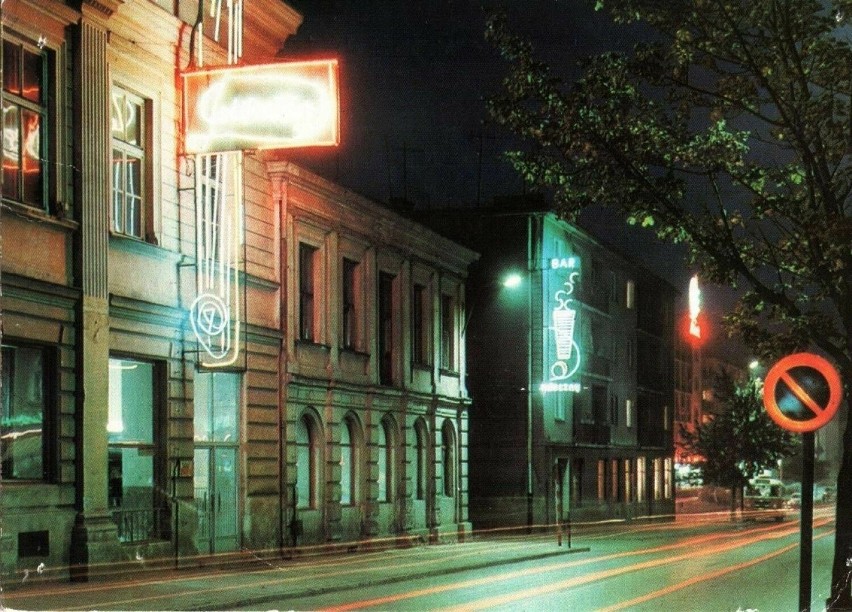 Ulica Warszawska, widok od Rynku w kierunku ulicy Orlej.