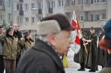 Częstochowa: Marszałek Piłsudski dzisiaj świętowałby imieniny. Pod pomnikiem złożono kwiaty [FOTO]