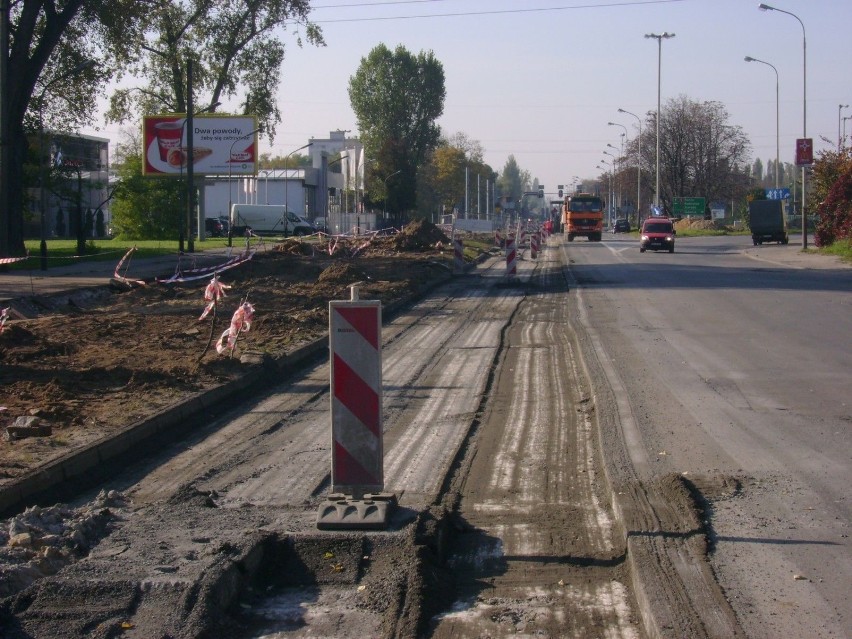 W pierwszej części etapu pierwszego przebudowy - od alei...