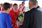 Dom rekolekcyjny w Rzepkach (gm. Czarnocin): arcybiskup Grzegorz Ryś poświęcił miejsce pod budowę