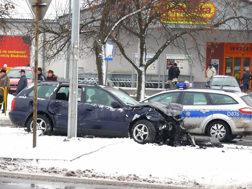 Chełm: Kolizja na skrzyżowaniu ul. Wojsławickiej i Al. I Armii Wojska Polskiego