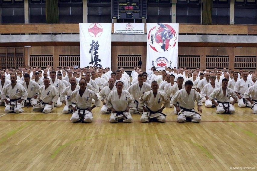 DKK: uznanie dla dąbrowskich karateków [FOTO]