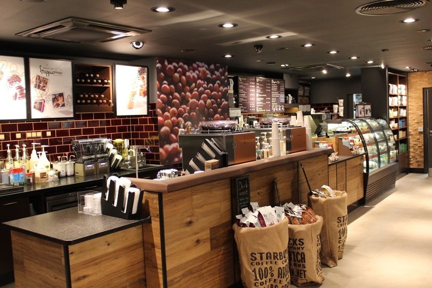 Dworzec Centralny zmienił oblicze: pojawiła się luksusowa sieć kawiarni Starbucks [ZDJĘCIA]