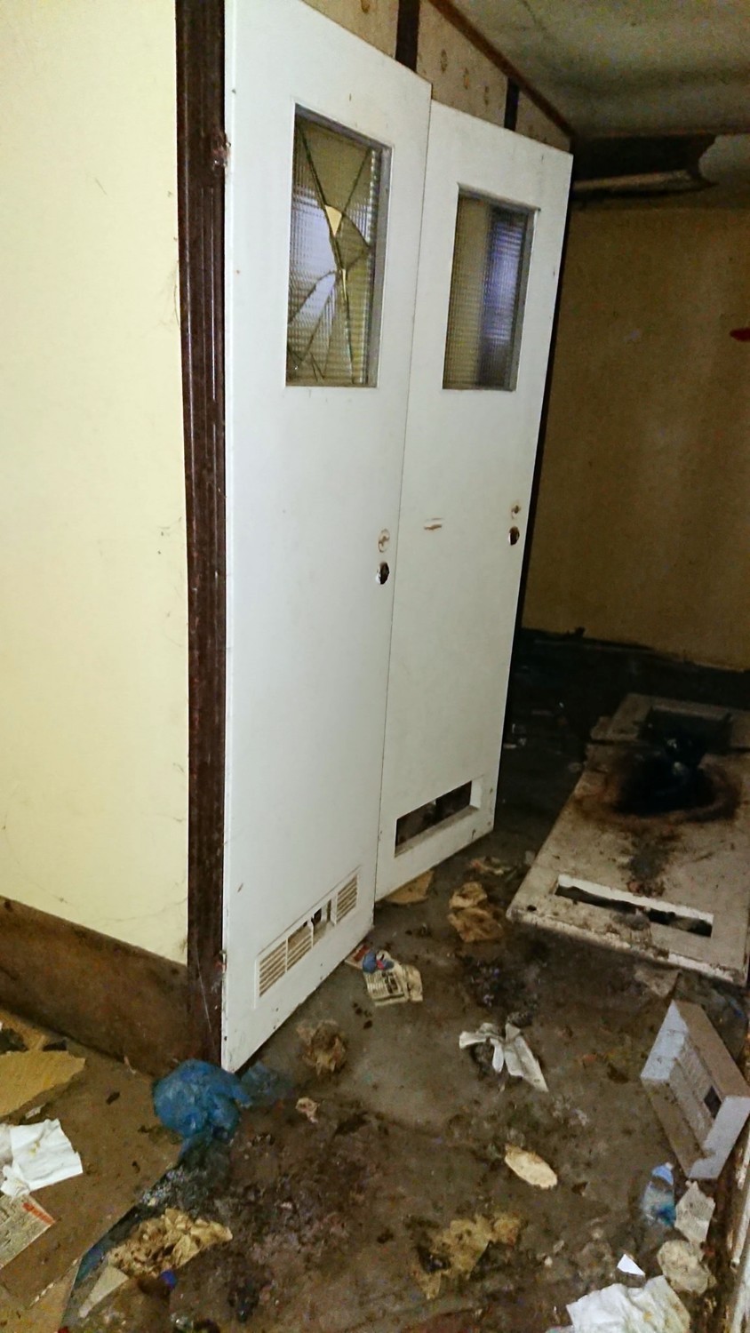 Bunkry Zachodniopomorskie: toaletowy urbex. Opuszczone WC nad Miedwiem NA ZDJĘCIACH