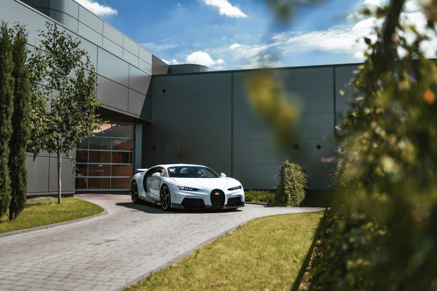 Samochody marki Bugatti będą sprzedawane w Polsce....