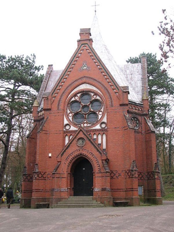 Kaplica na cmentarzu komunalnym
