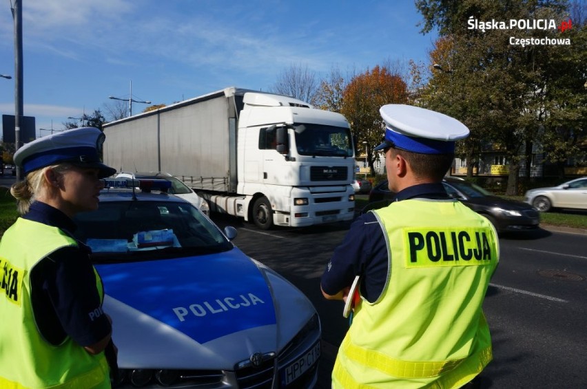 Częstochowa: Policja prowadziła akcję "Truck & Bus". Skontrolowano 310 pojazdów [ZDJĘCIA]