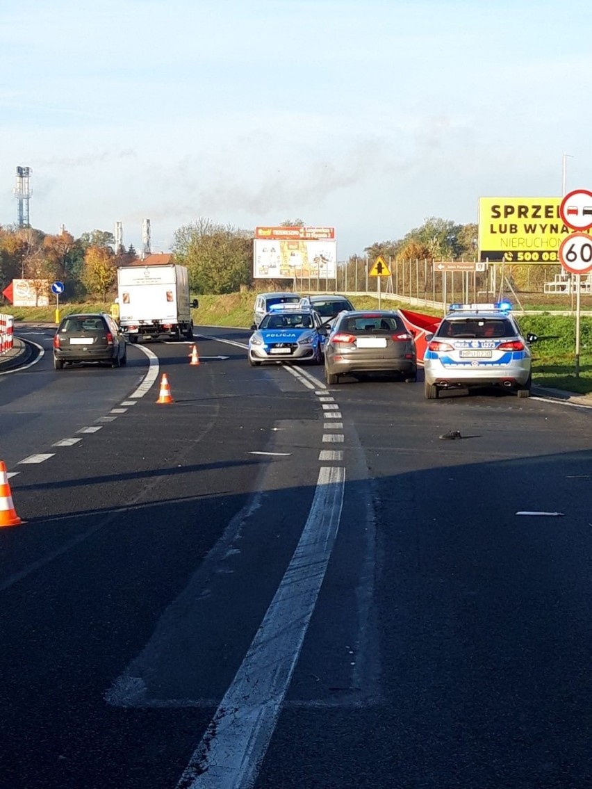 Ze wstępnych ustaleń policji kierujący pojazdem marki Ford...