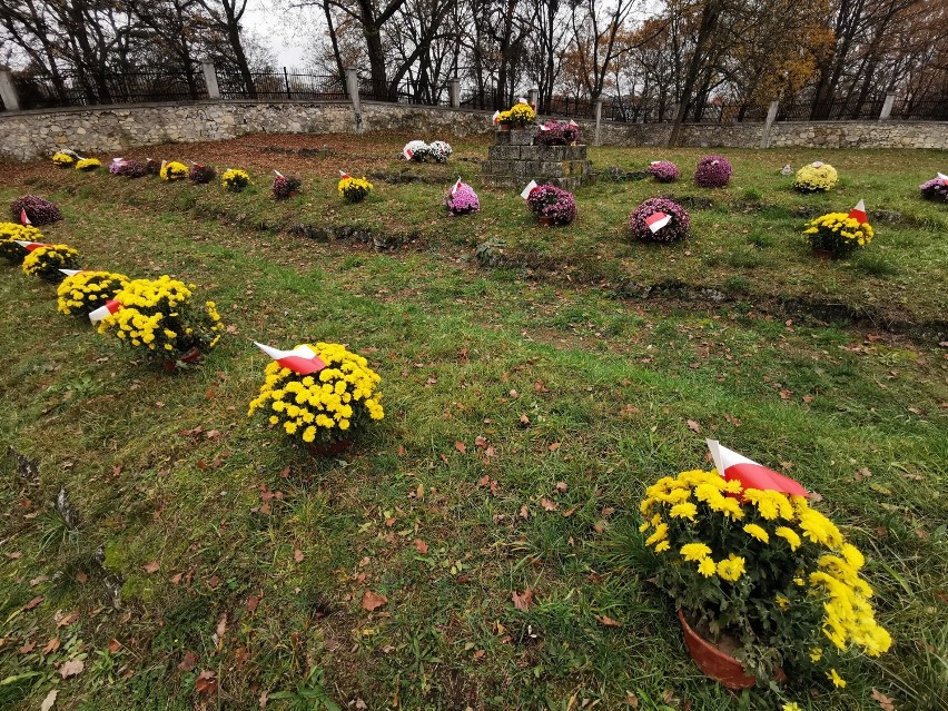 Cmentarz wojenny w Chrzanowie