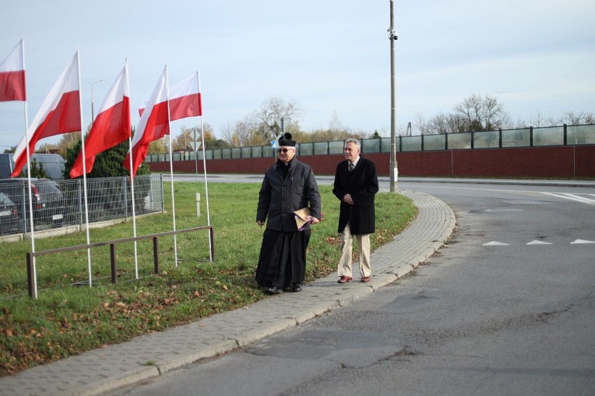 Patriotyczne spotkanie przy Rondzie „100-lecia Odzyskania Niepodległości” w prawobrzeżnej części Sandomierza