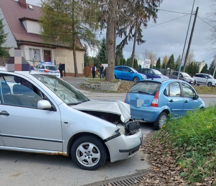 Przyczyną zdarzenia było najechanie na tył pojazdu...