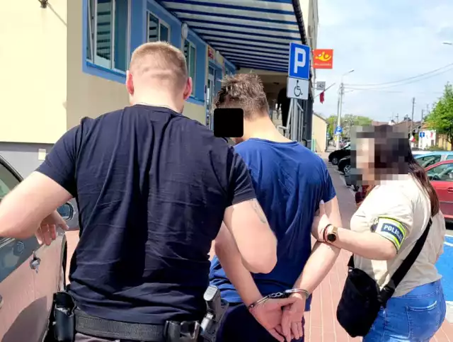 Policjanci zatrzymali 28-latka, który znęcał się nad swoją partnerką na oczach ich 2-letniego dziecka.