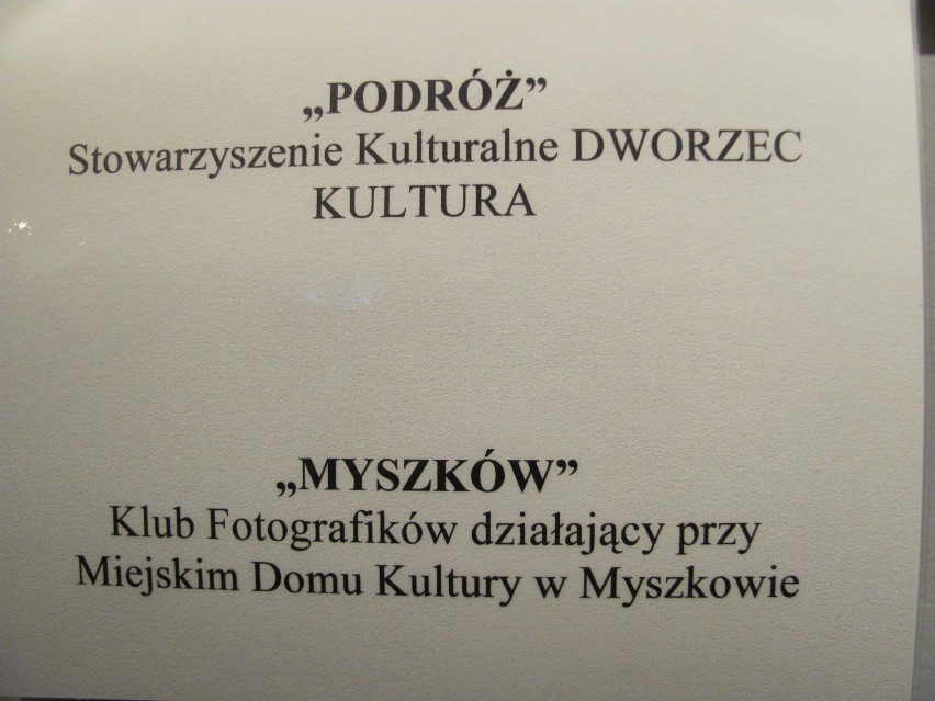 Myszków: W holu Miejskiego Domu Kultury zorganizowano wystawę fotografii [ZDJĘCIA]