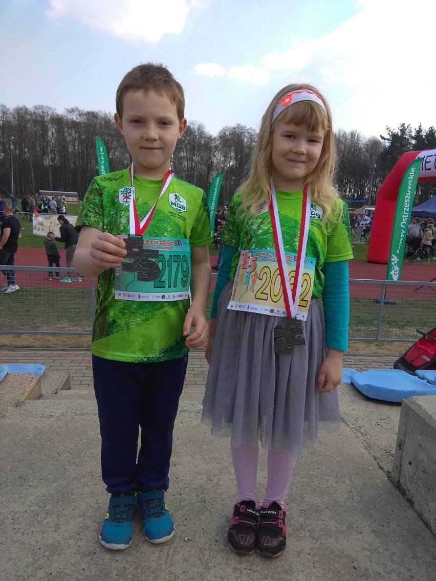 Międzyborscy biegacze na 11 Biegu Częstochowskim i 55 Crossie Ostrzeszowskim (GALERIA)