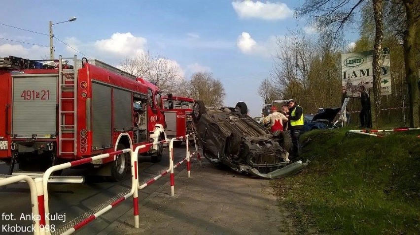 Groźny wypadek w Libidzy. Kobieta w szpitalu [ZDJĘCIA]