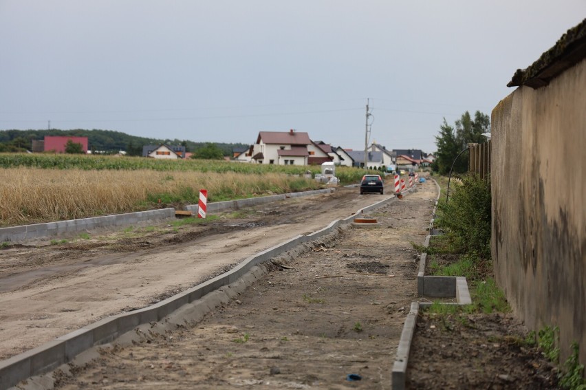 Trwa budowa drogi w Słocinie