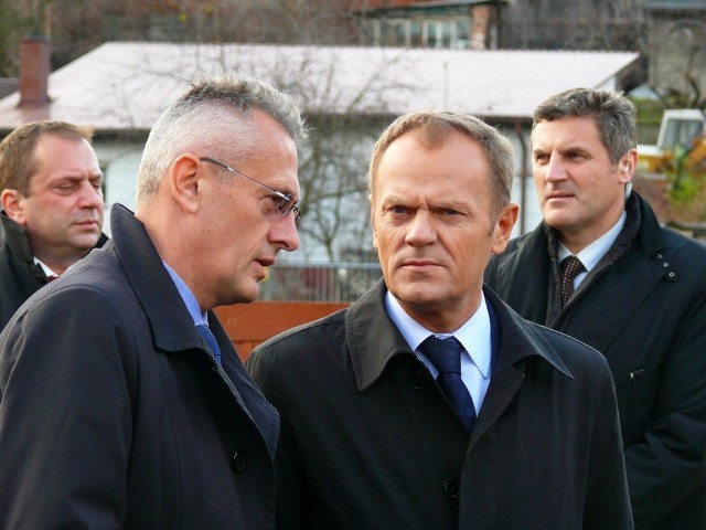 Jerzy Wrzesień w czasie wizyty Donalda Tuska we Włodawie