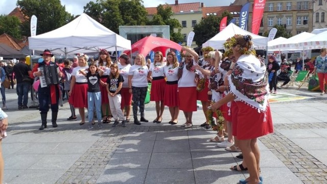 Festiwal KGW Polska Od Kuchni dotarł dziś do Chełmna, a wraz z nim ekipa porannego programu "Pytania na śniadanie" w TVP2