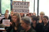 Protest studentów Etnologii na UŁ przeciw likwidacji biblioteki [ZDJĘCIA]
