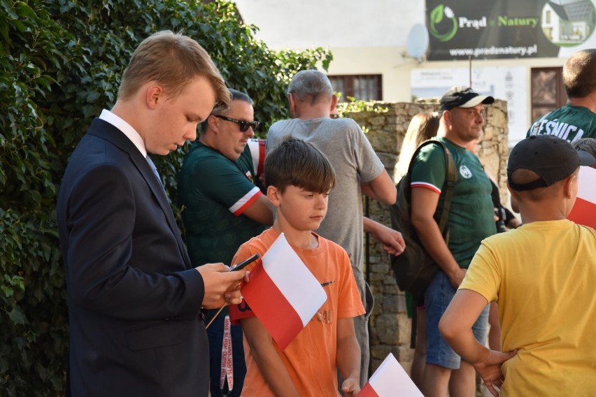 Oleśniccy Patrioci oddali hołd powstańcom. Zobacz zdjęcia i wideo!