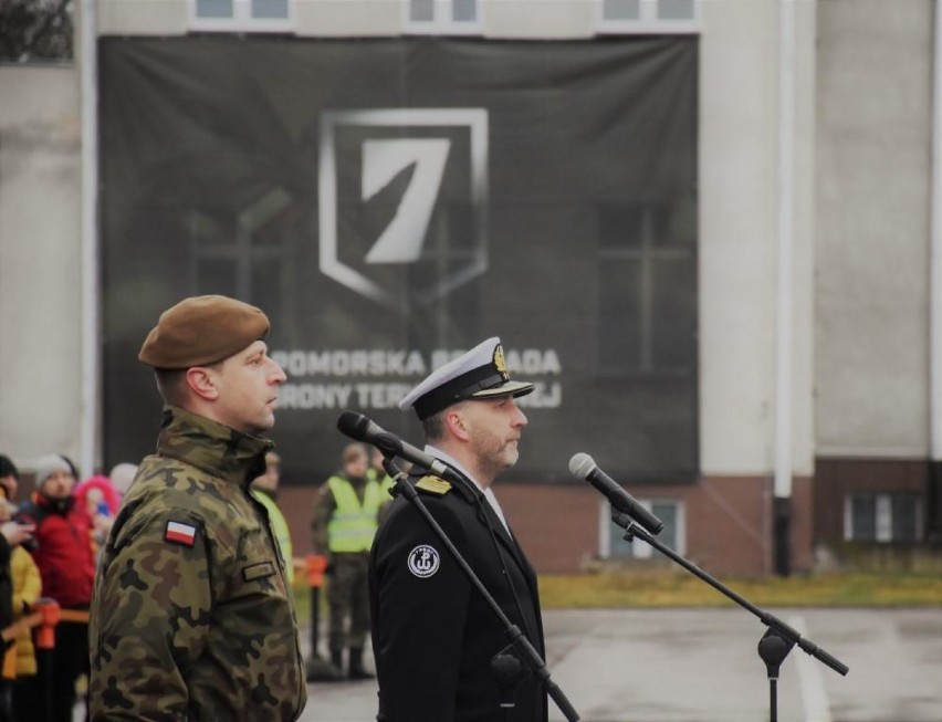 Region. 7 PBOT znów się powiększyła [ZDJĘCIA]. Nowi terytorialsi skończyli "Ferie z WOT" i złożyli przysięgę 