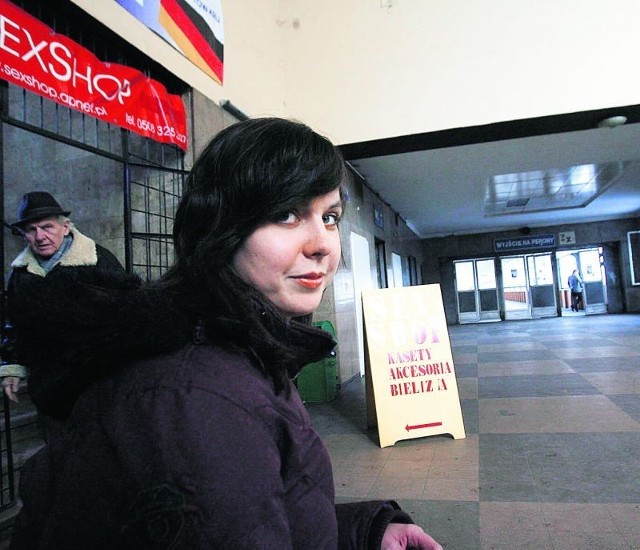 - Dworzec powinien być odremontowany - mówi Magdalena Konczalska