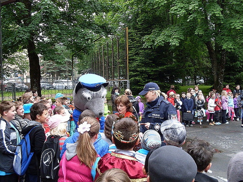 Policjanci z Leska uczestnikami „Żakinady”