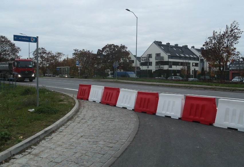 Blokady przy krajowej "13" w Warzymicach. O mały włos nie doszło do rozbiórki 