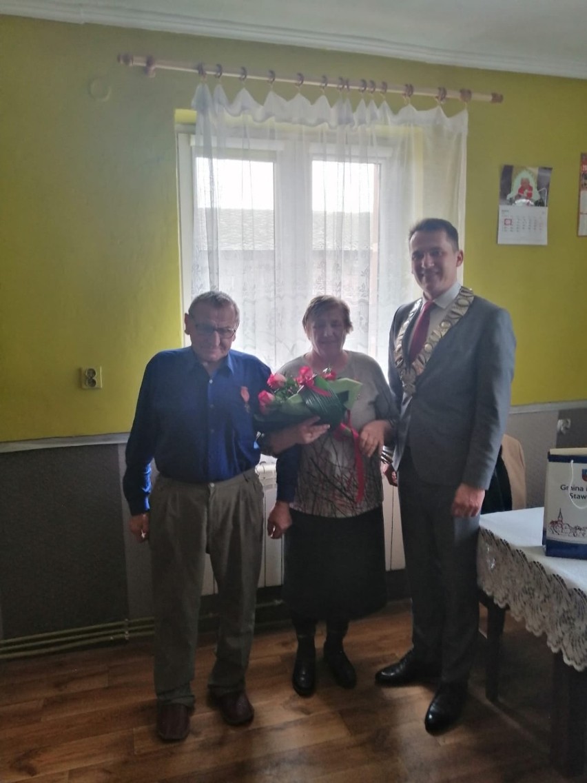 Złote Gody w gminie Stawiszyn. 50 lat małżeństwa świętowało 9 par. ZDJĘCIA