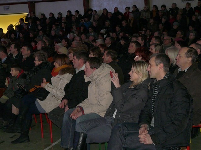 Noworoczny Koncert odbył się w hali poddębickiego gimnazjum