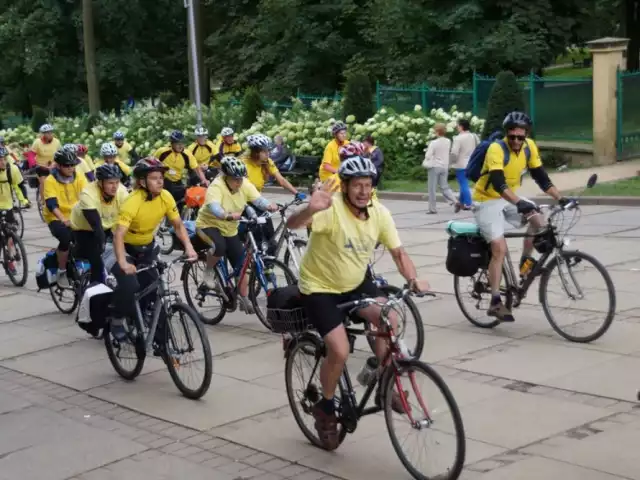 Choć jest to pielgrzymka powiatowa, to biorą w niej udział osoby spoza powiatu łańcuckiego