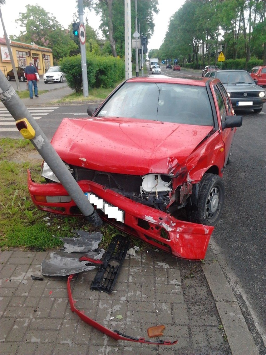 Przed południem doszło do zderzenia dwóch pojazdów na...